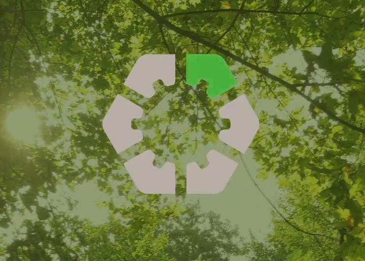 读懂龙8头号玩家logo